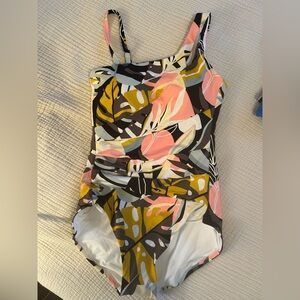 Calia Women’s Slimming One Piece Swim Suit NWOT. Size 6 Never Worn.